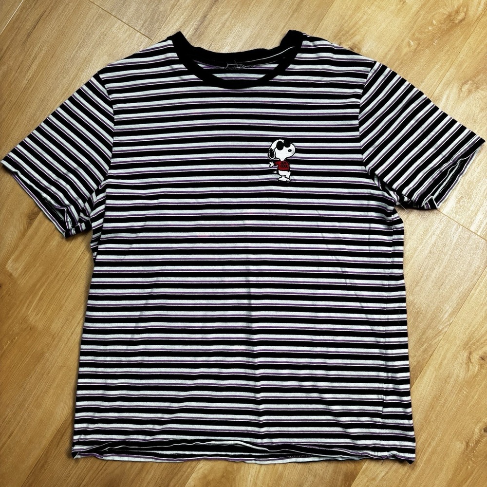 Joe Cool Peanuts Stripped T Shirt Sz Medium Adult Patch Snoopy